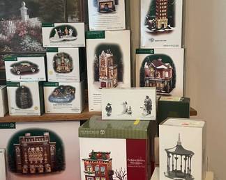 Department 56 Christmas Villages and Accessories
