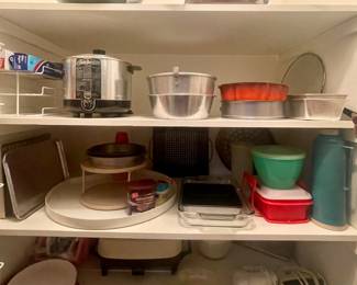 Tupperware, Covered Skillet, Small Kitchen Electronics