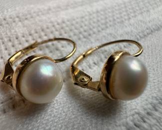 14K Gold & Pearl Earrings