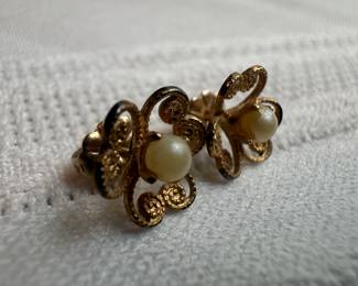 14K Gold with Pearls Earrings