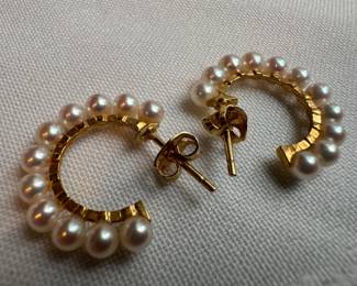 18K Gold & Pearl Earrings