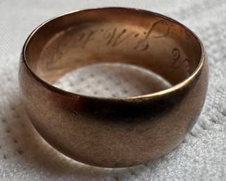 18K Gold Wedding Band