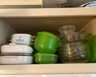Cornflower Pyrex/Corelle & Clear Baking Pyrex