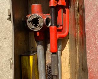 Pipe Cutting and Plumbing Tools 