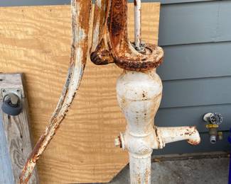 Cast Iron- Farm Water Pump 