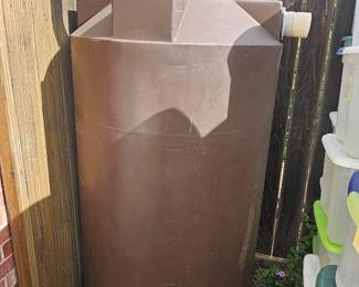 150gal rain tanks
