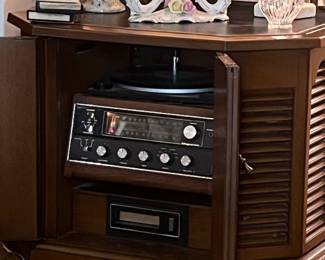 1970s Magnavox Drum Console Stereo
These are very rare today, Magnavox Drum Consoles were designed to blend in as an end table as well as match the popular octagon shaped living room furniture of that time. $250