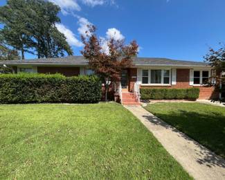 1955
Bedrooms: 3
Bathrooms: 2
Full bathrooms: 1
3/4 bathrooms: 1
