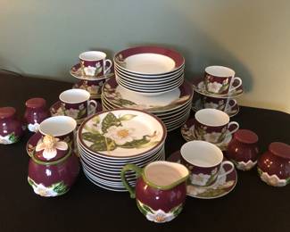 American Atelier At Home Magnolia Breeze 5124 Porcelain China, setting for 8