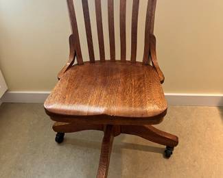 Oak Swivel Office Chair