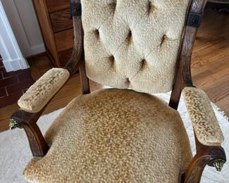 19th Century Victorian Cream Velvet Chair