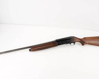Make: Savage Arms
Model: 775A
Caliber: 12 GA
Action: Semi
Barrel: 28
Bore: Shiny
Serial # 225542
Condition: Very Good
Savage model 775-A in 12 gauge 2 3/4 with a five-round capacity and a 28 MOD Choke barrel. Pachmayr rubber butt pad. Solid wood checkered buttstock and front foregrip. Black finished etched receiver with a hunting scene on each side. Blued barrel. Trigger guard push button safety. Brass bead front fixed sight. This shotgun is in very good condition with some signs of wear