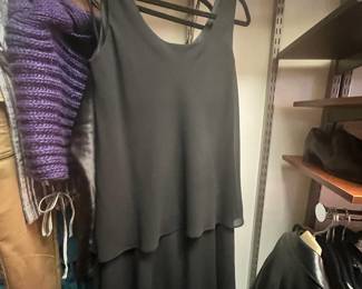 Patra Black Tank Top - Size Petite 10