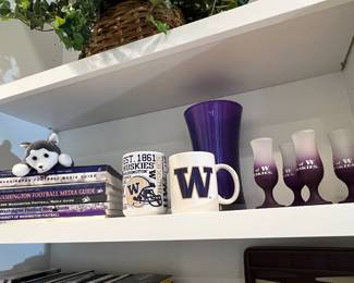 University of Washington Coffee Mug, Set of 4 University of Washington Wine Goblets