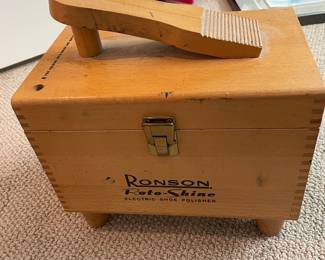Ronson Roto Shine Wooden Shoe Shine Box