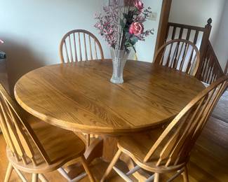 Nice solid oak table 
