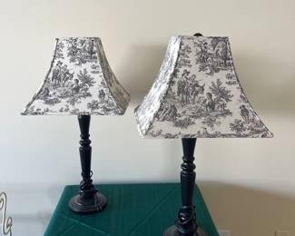 Black lamps with toile lampshade 