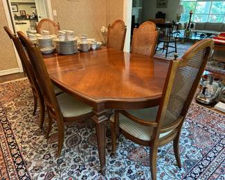 Thomasville Dining Table w/ 2 Leaves and 6 Chairs, Oriental Carpet