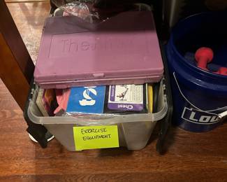 Assorted workout accessories, etc