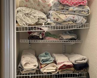 The biggest collection of queen sheets, bedding, blankets,    Something for everyone