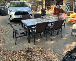 New Patio table with 6 chairs