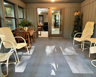 MCM Lloyd Loom Flanders Patio Set (4) Chairs (2) Tables 