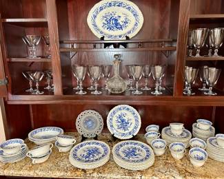 Fostoria silver platinum glasses & Wedgwood china