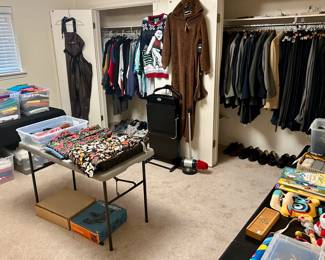 Lots of Men’s clothing & shoes including brand new waders 