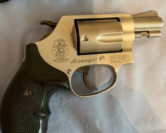 S&W Airweight .38