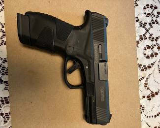 Mossberg  Model MC220
9mm Luger