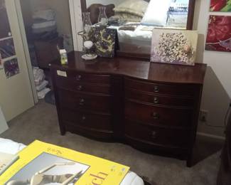 Dixie 6 drawer dresser. Mid century in great shape.
