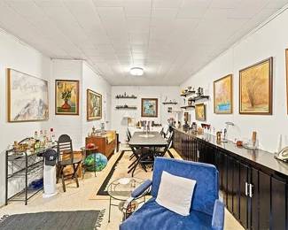 GALERY OF ART AND PORCELAINS