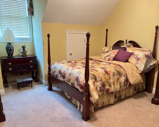 Lexington serpentine bedroom set