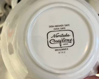 Noritake Craftone Mid-Summer Dish Set 