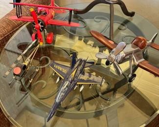 Plane and Helicopter Decor