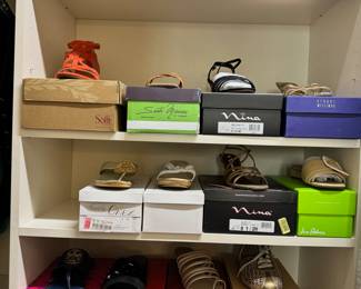 Women's Shoes (Between 8.5-9.5)