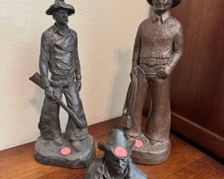 Cowboy figurines 