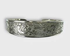 Reed&Barton Sterling Silver Floral & Bird Etched Cuff Bracelet.
