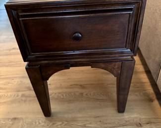 Solid Wood 1 Drawer Side \ End Table | Dovetail