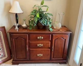 Thomasville Traditional Cherry Buffet Server