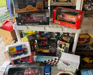 DIECAST BANKS 