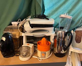 SMALL APPLIANCES