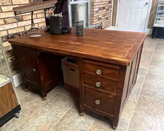 Double sided desk. AVAILABLE FOR PRESALE! $300