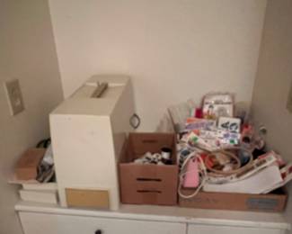 SEWING MACHINE AND NOTIONS