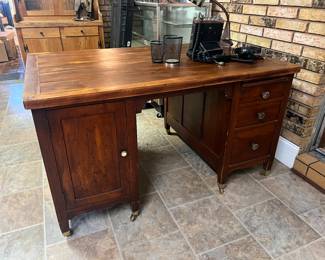 Double sided desk. AVAILABLE FOR PRESALE! $300