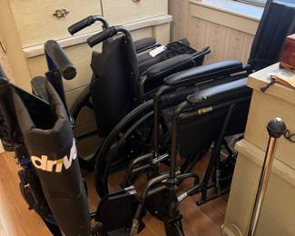 HANDICAP EQUIPMENT, WHEEL CHAIRS