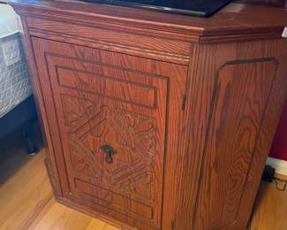 Storage cabinet or low profile media cabinet