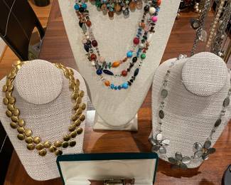 Semi-precious stone necklace, majorca pearls