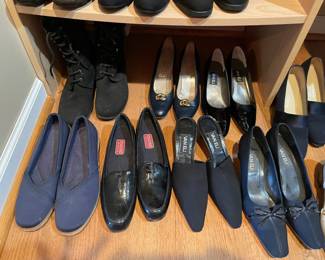 Shoes - size 7 - 8N shoes