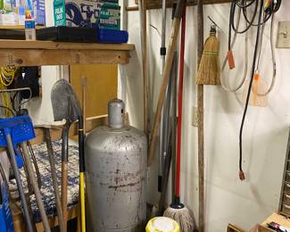 100 Gallon Propane Tank